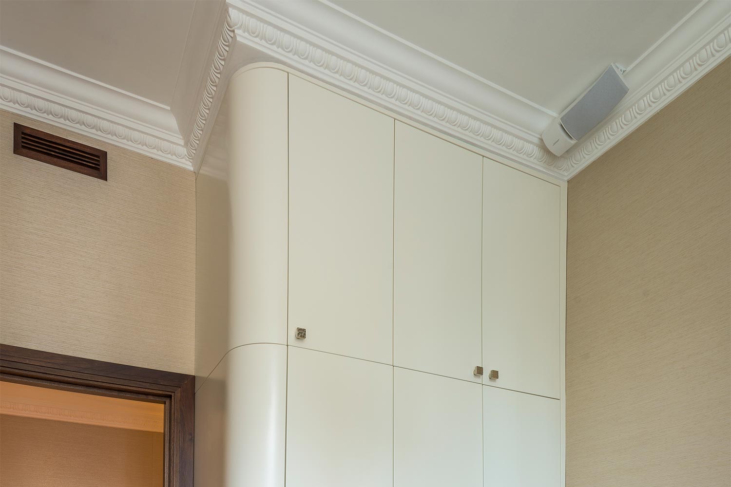 made-to-measure corner wardrobe